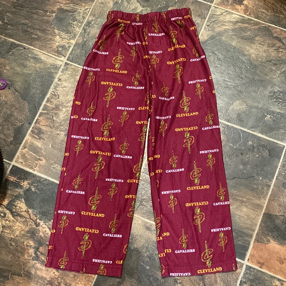 Boys pajama pants CAVS sz 8 pajama bottoms